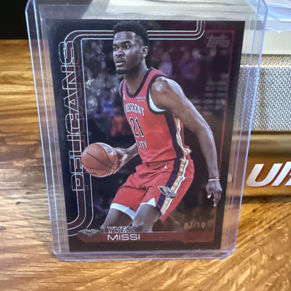 2025-26 Topps Basketball Yves Missi #191 Refractor 2 /10 New Orleans Pelicans